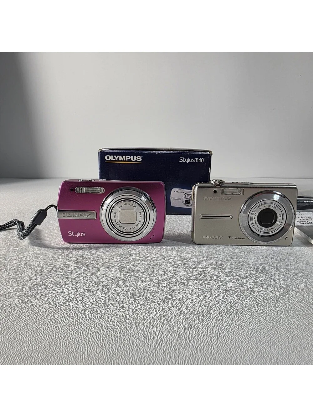 Olympus Stylus 840 Magenta + FE 230 Silver Cameras Box Sensor Issue AS IS